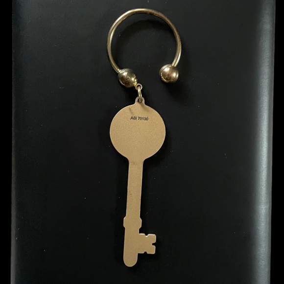 Starbucks Leadership Conference 1999 Keychain, Brass Key Symbol - Picture 2 of 5